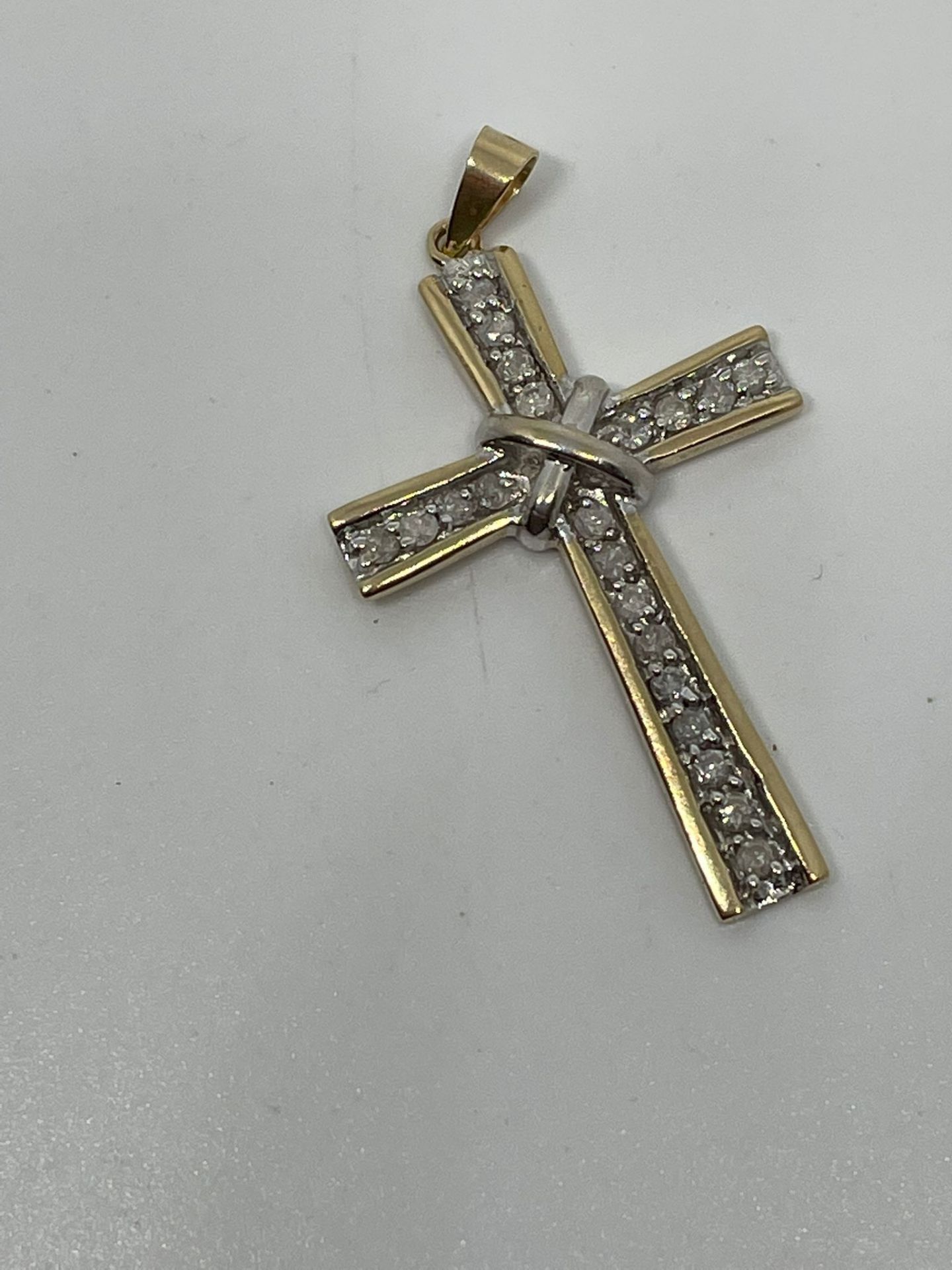 9 ct gold diamond cross - Image 2 of 2