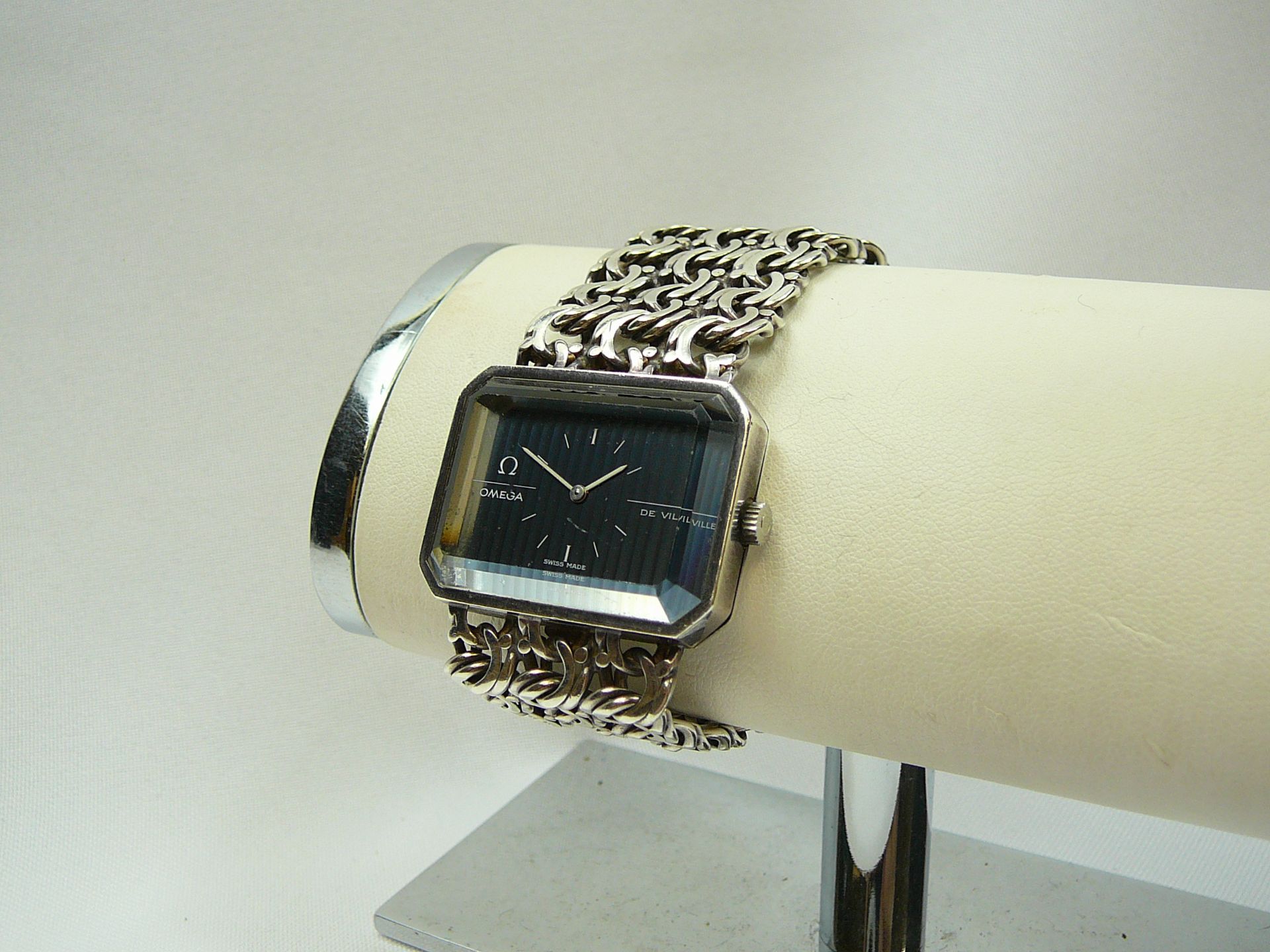 Ladies Vintage Omega Silver Wristwatch - Image 2 of 3