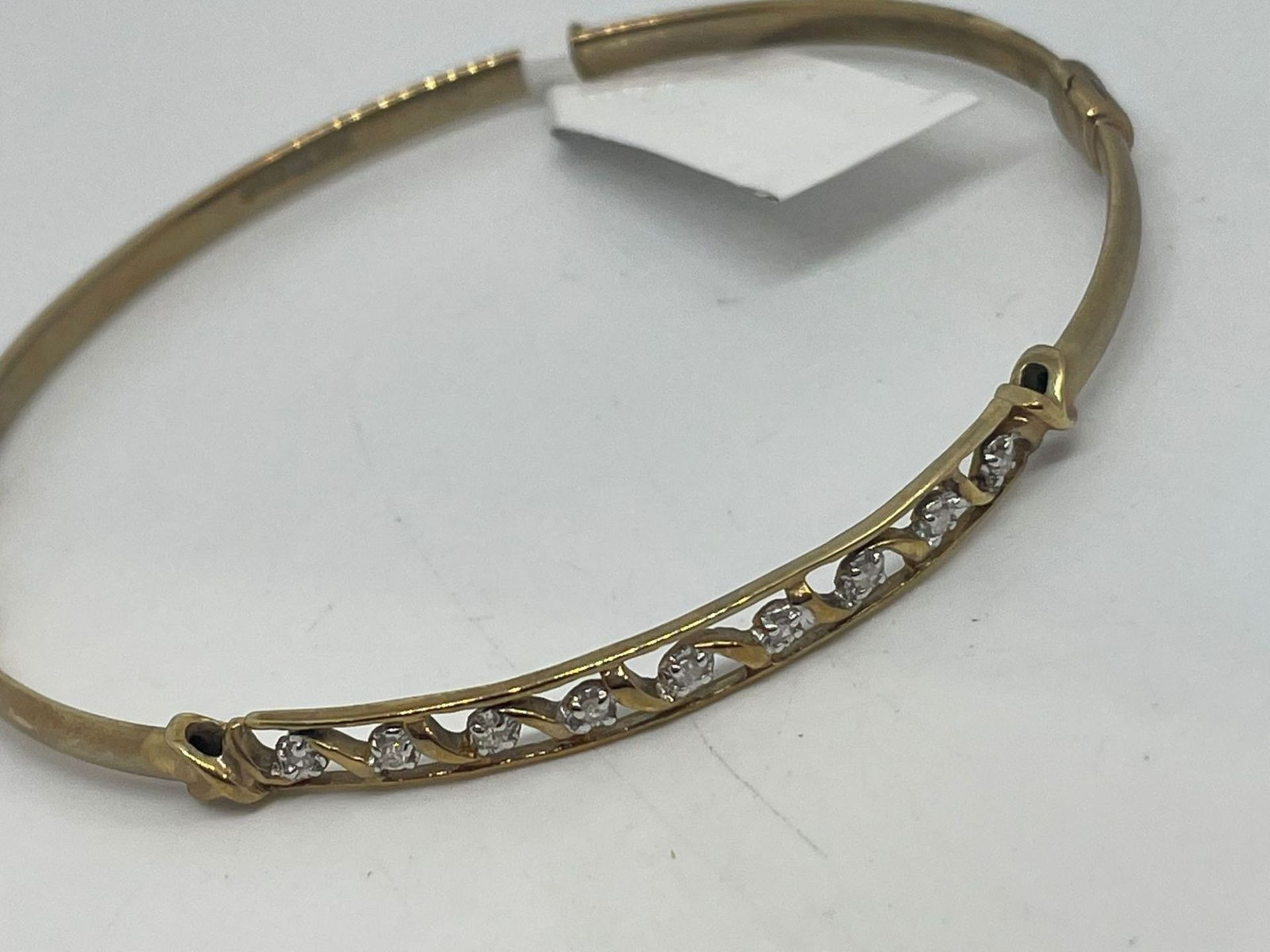 9ct gold diamond hinged bangle - Image 2 of 2