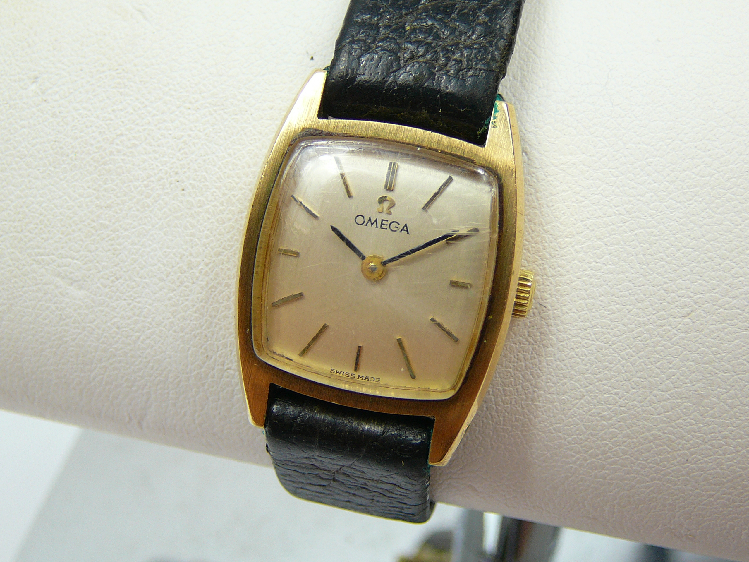 Ladies Vintage Omega Gold Wristwatch