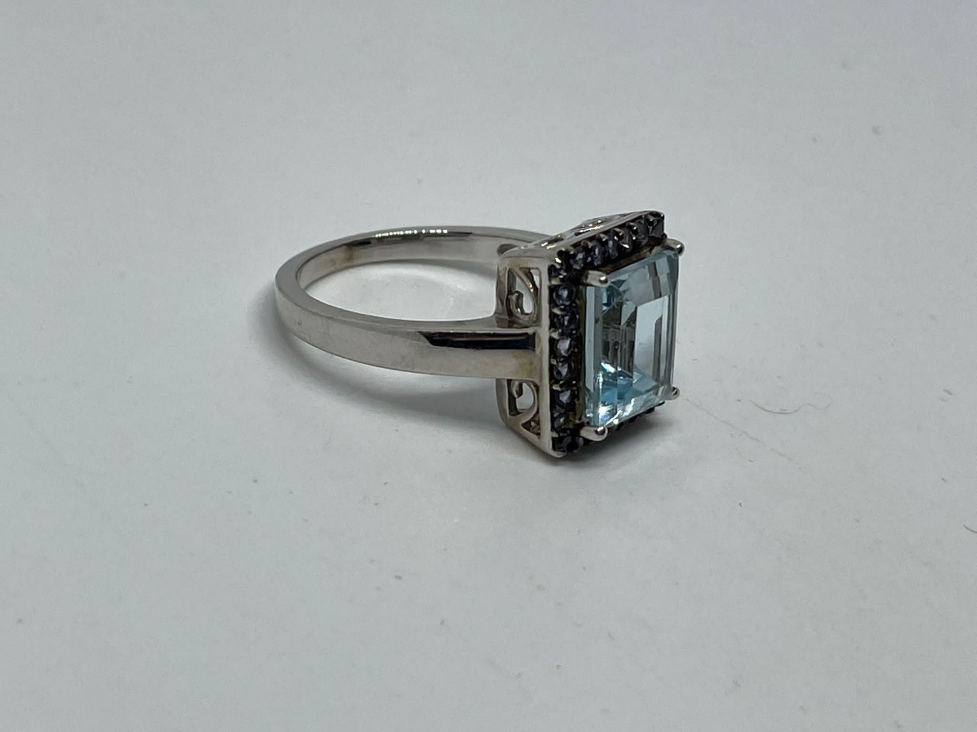 Sterling silver ring - Image 2 of 3