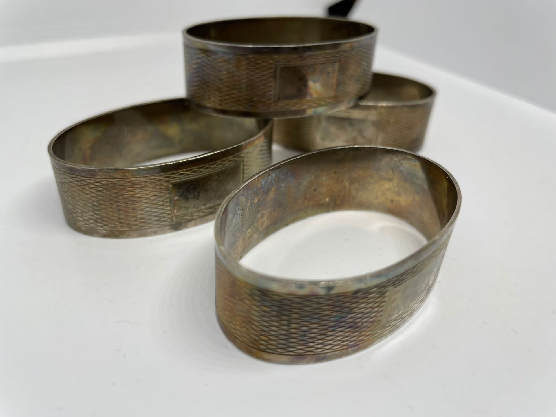 Set of 4 silver napkin rings