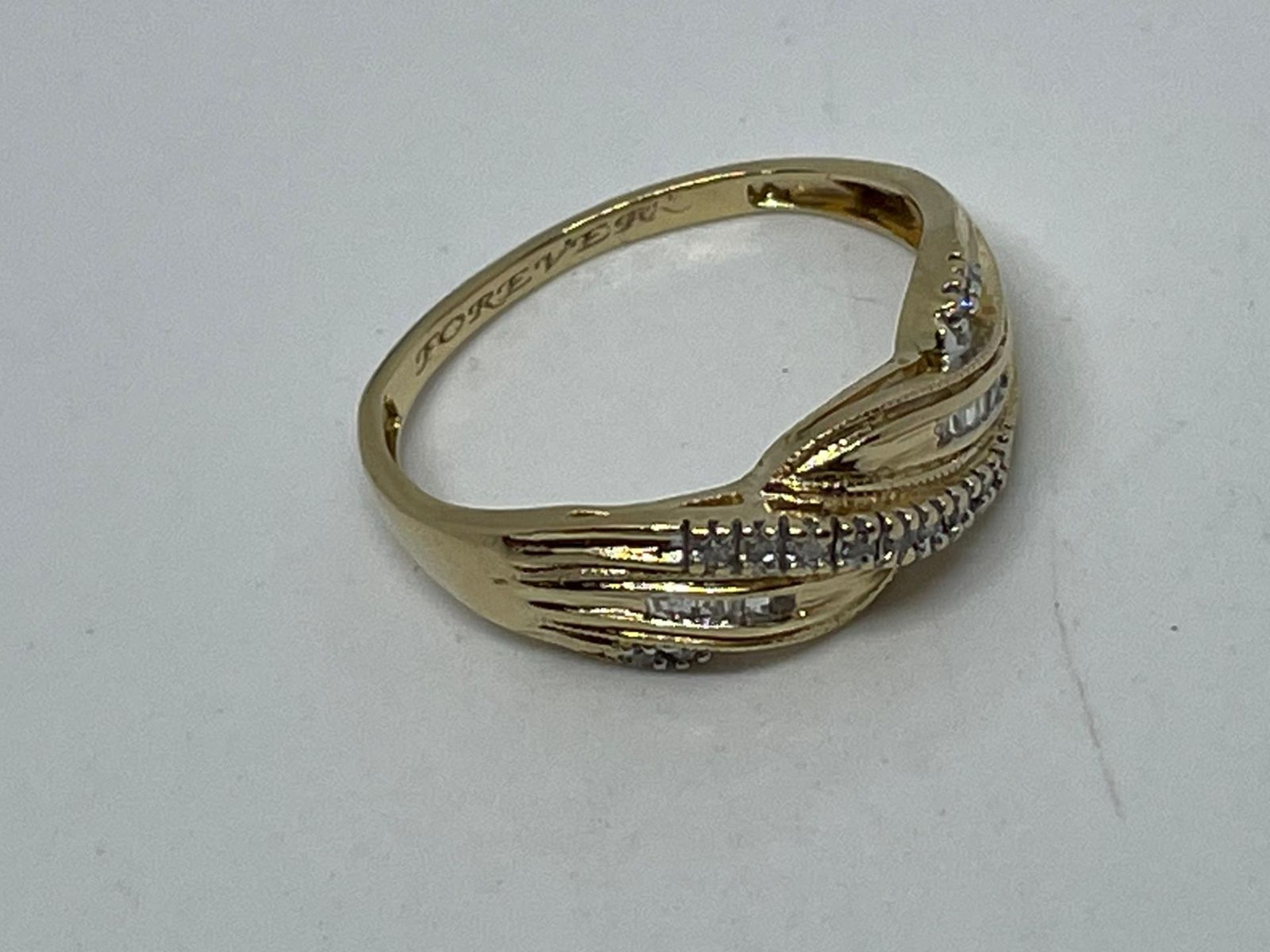 14 ct gold diamond ring