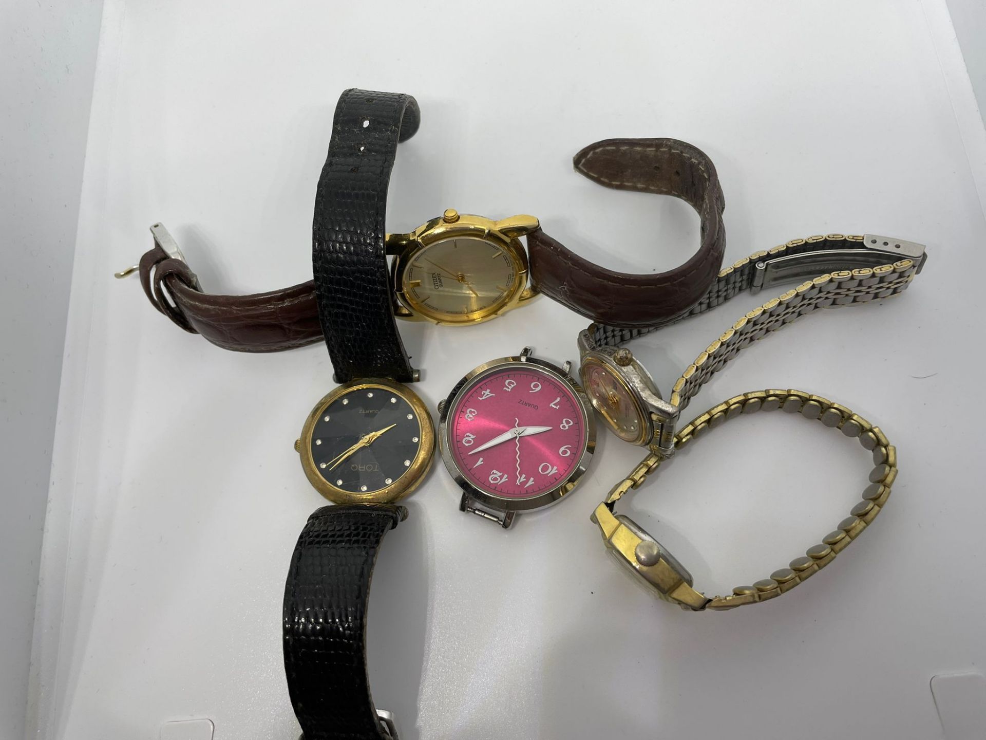 Dealers lot of quartz watches - Image 2 of 2