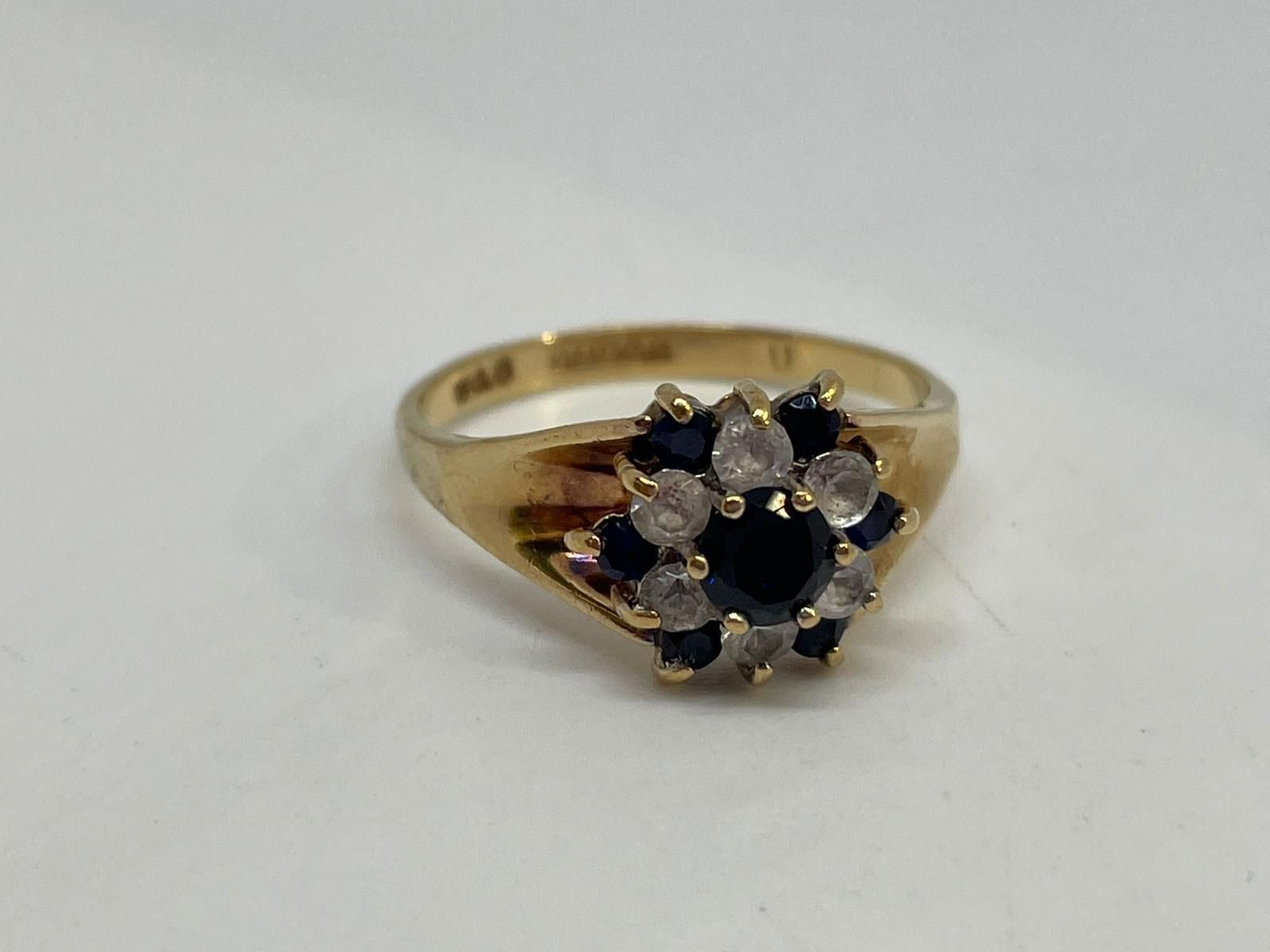 9 ct gold paste cluster ring - Image 2 of 2