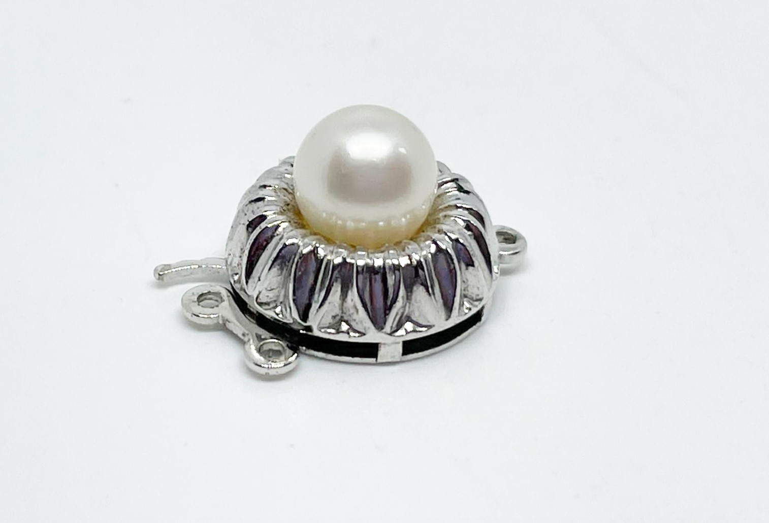 Sterling silver freshwater pearl clasp - Image 2 of 2