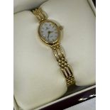 9 ct gold Accurist watch.