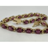 14 ct gold stone set bracelet