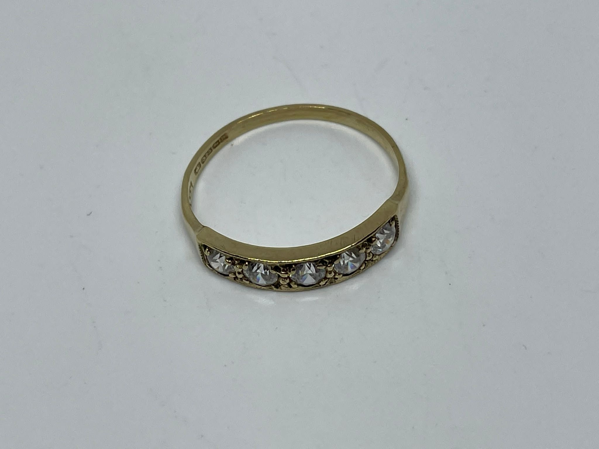 9 ct gold cubic zirconia ring - Image 2 of 2