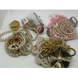 Assorted costume jewellery