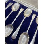 Sterling silver boxed tea spoons x 6