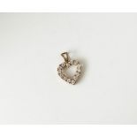 9ct gold CZ heart pendant