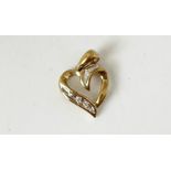 9ct gold CZ heart pendant