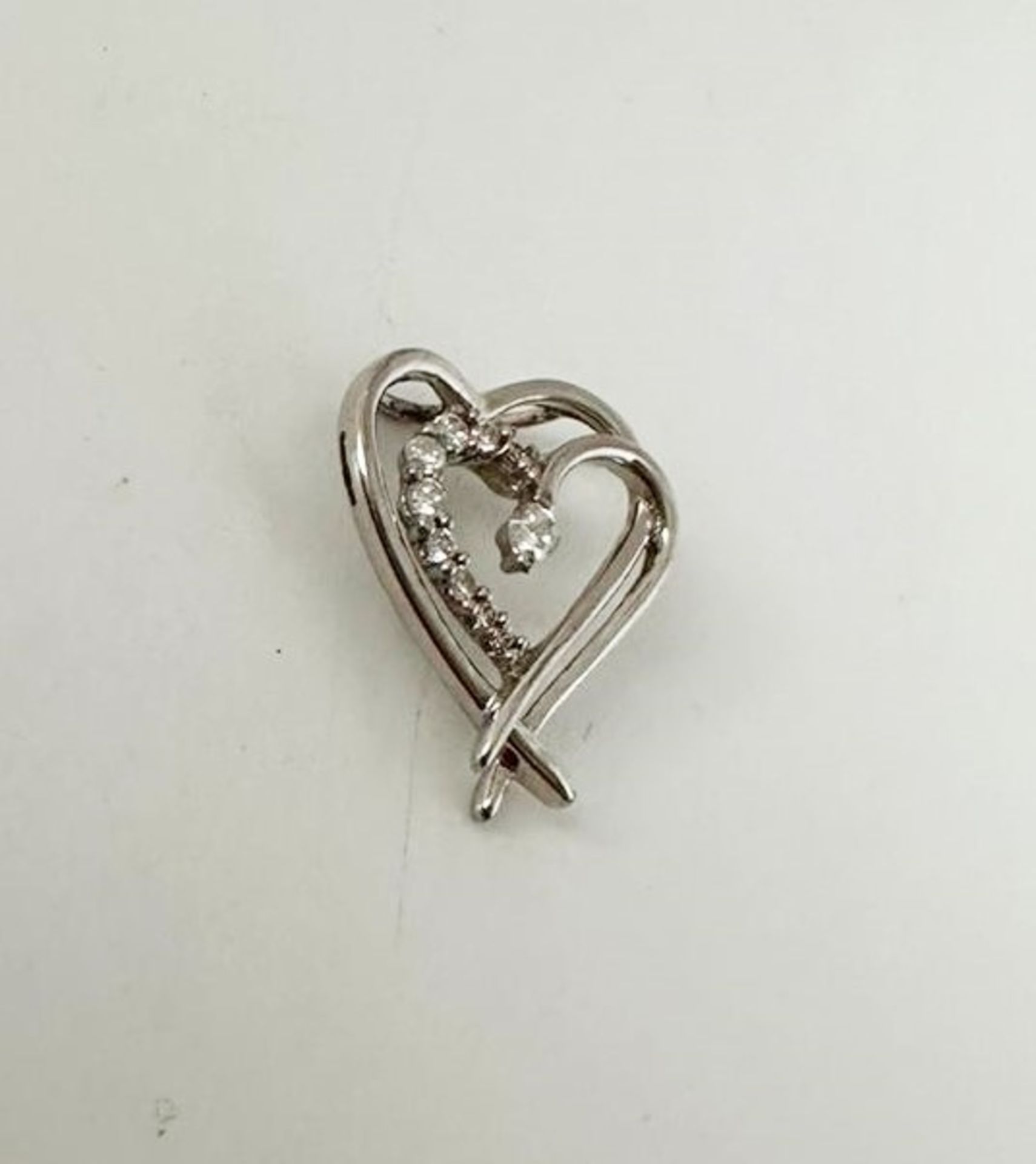 9ct white gold CZ heart pendant