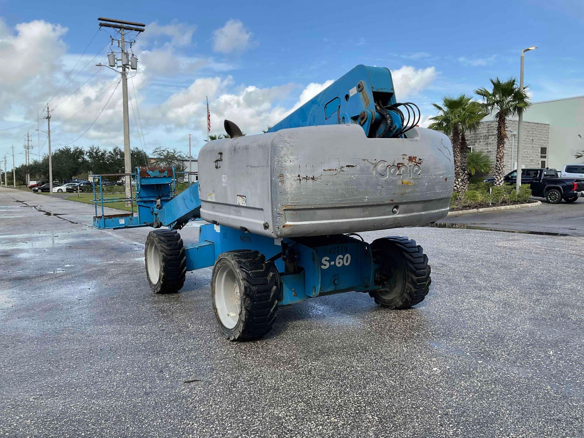 GENIE BOOM LIFT MODEL S-60, DIESEL, 4x4, APPROX MAX PLATFORM HEIGHT 60FT, APPROX MAX REACH 50FT, FOA - Image 8 of 30