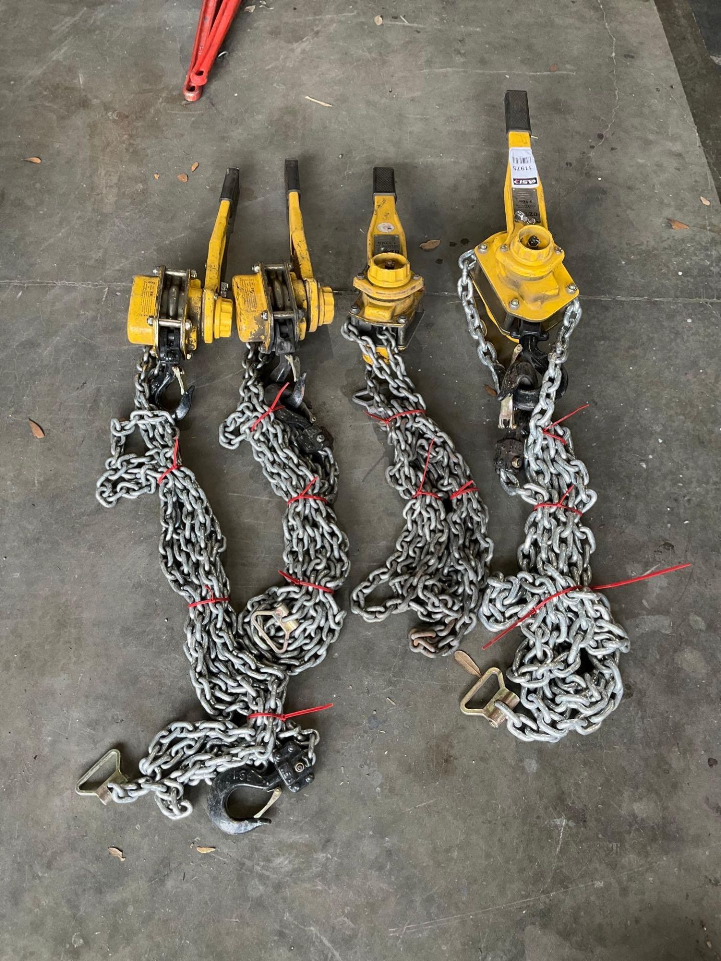 ( 3 ) OZ LIFTING 1.5 TON LEVER HOIST & ( 1 ) OZ LIFTING 3TON LEVER HOIST - Image 2 of 4