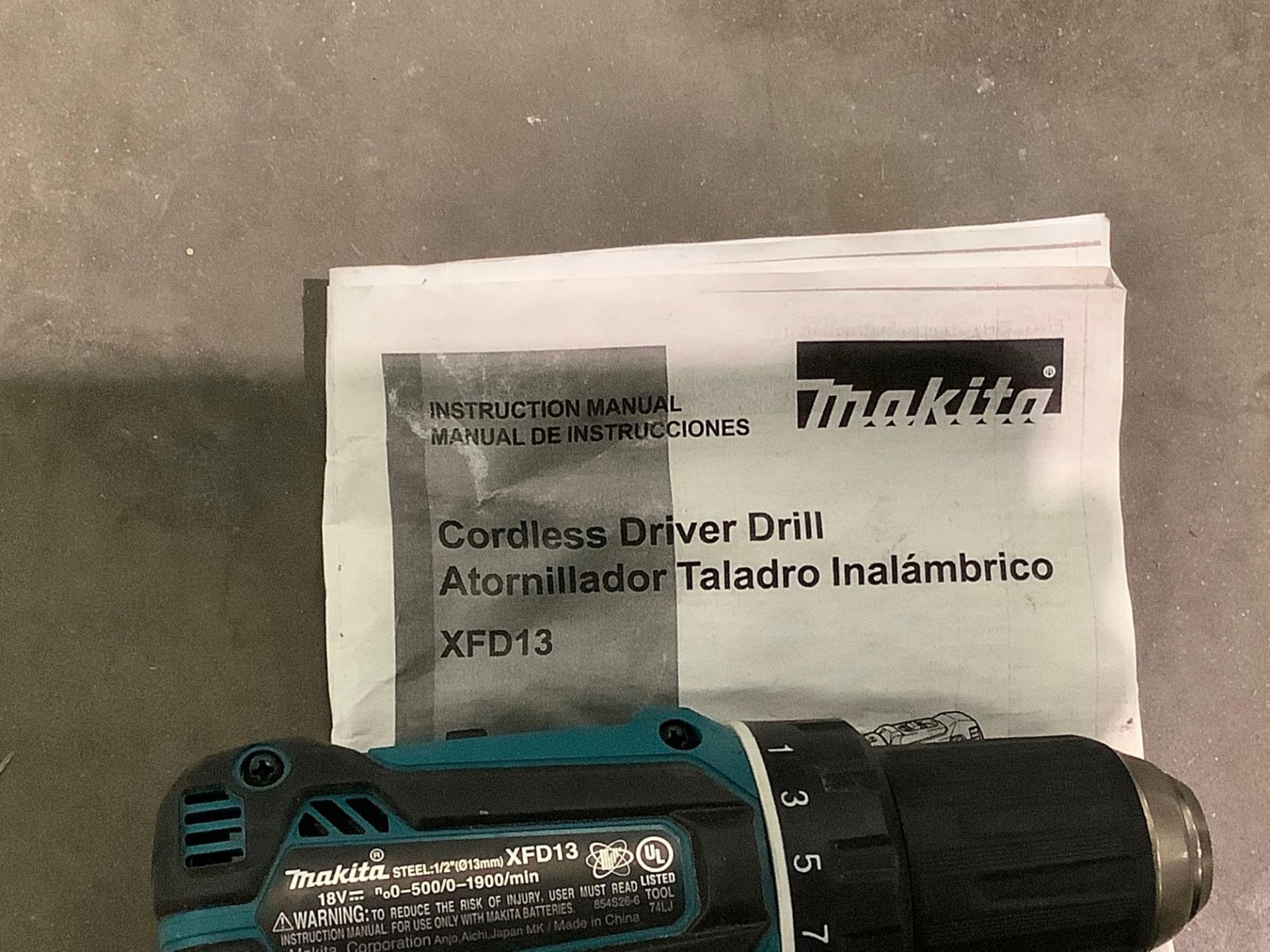( 1 )MAKITA BRUSHLESS CORDLESS DRIVER DRILL MODEL XFD13, RECONDITION , ( 1 ) 18V LITHIUM ION BATTERY - Image 4 of 9