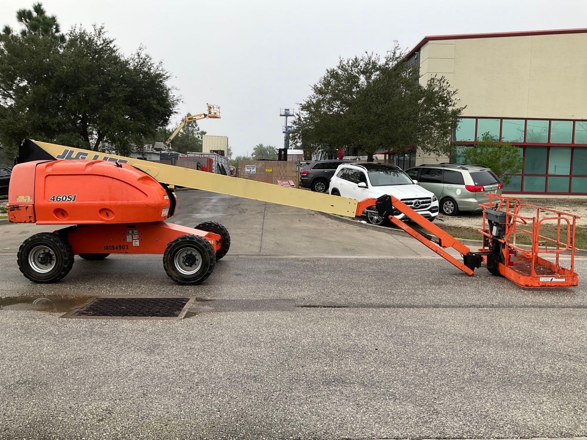 2012 JLG BOOM LIFT MODEL 460SJ, DIESEL, 4x4, APPROX MAX PLATFORM HEIGHT 46FT, APPROX MAX HORIZONTAL - Image 9 of 19