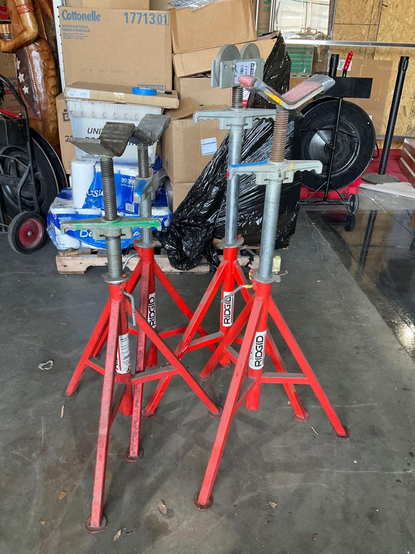 ( 3 ) RIDGID PIPE STANDS MODEL VJ-99 & ( 1 ) ( 4 ) RIDGID PIPE STANDS MODEL RJ-99