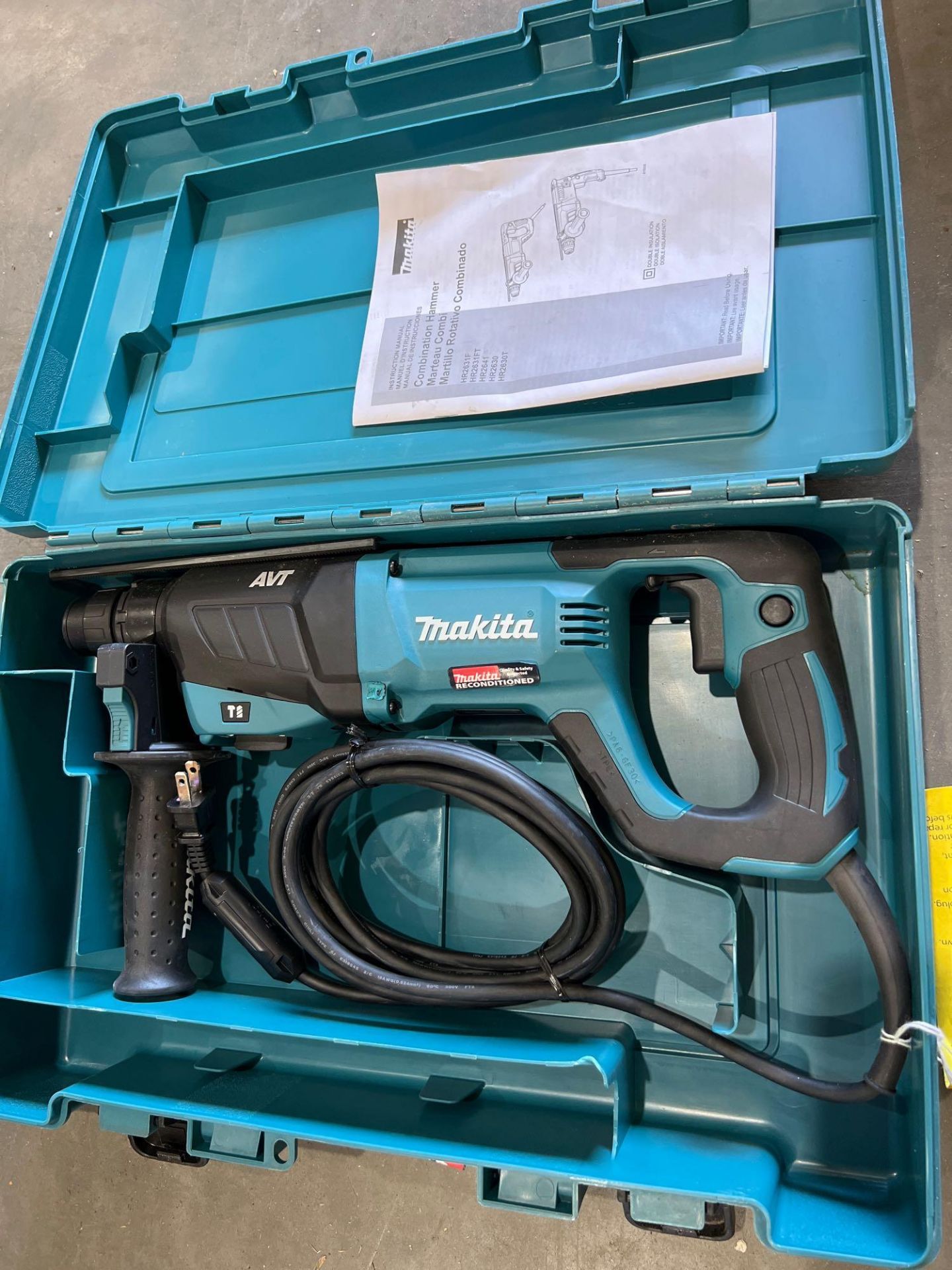 UNUSED MAKITA COMBINATION HAMMER DRILL WITH CARRY CASE