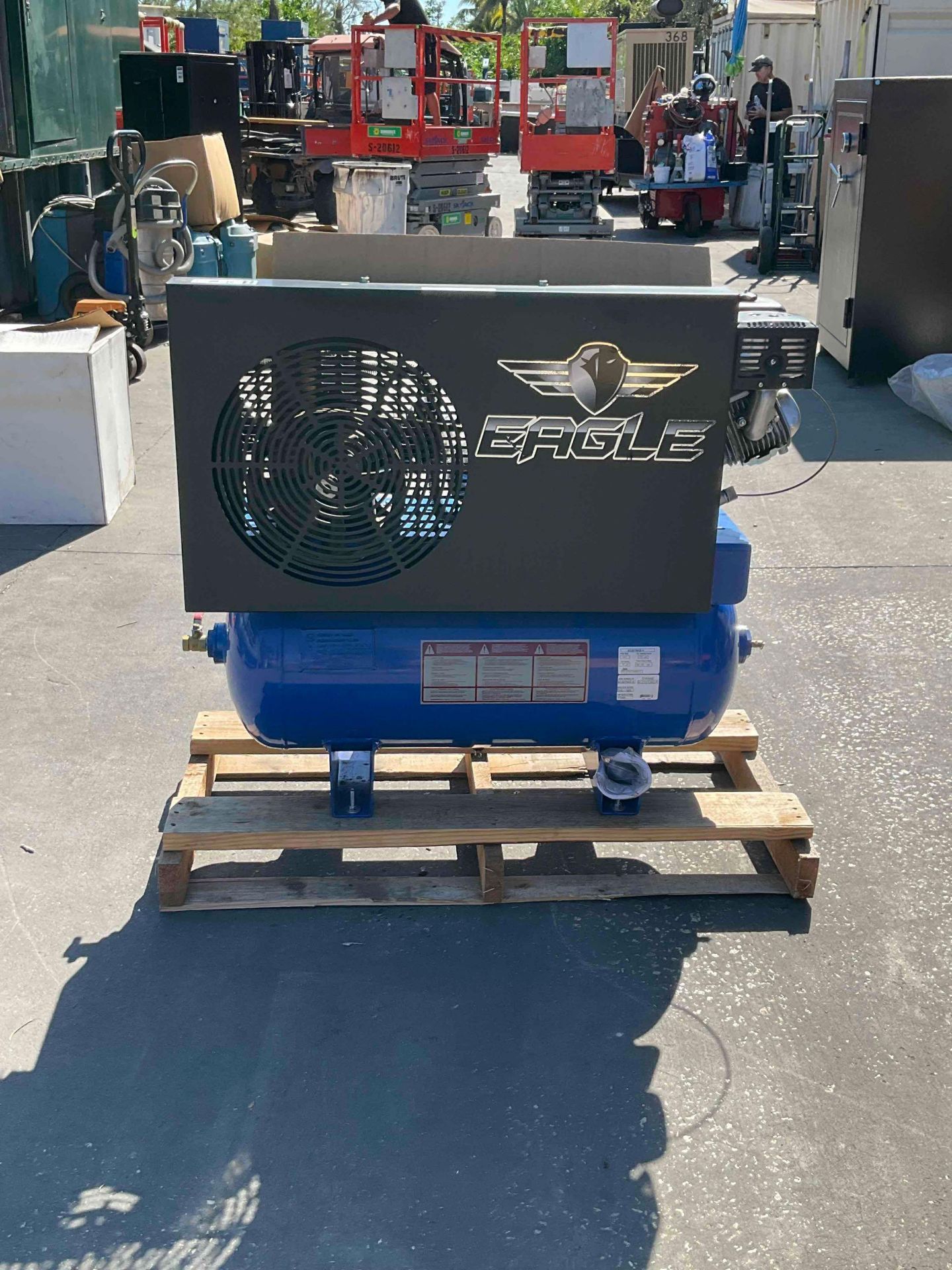 NEW/UNUSED HONDA 30 GAL.TRUCK MOUNT AIR COMPRESSOR, ELECTRIC START, 18.5 CFM, 150PSI - Image 5 of 16