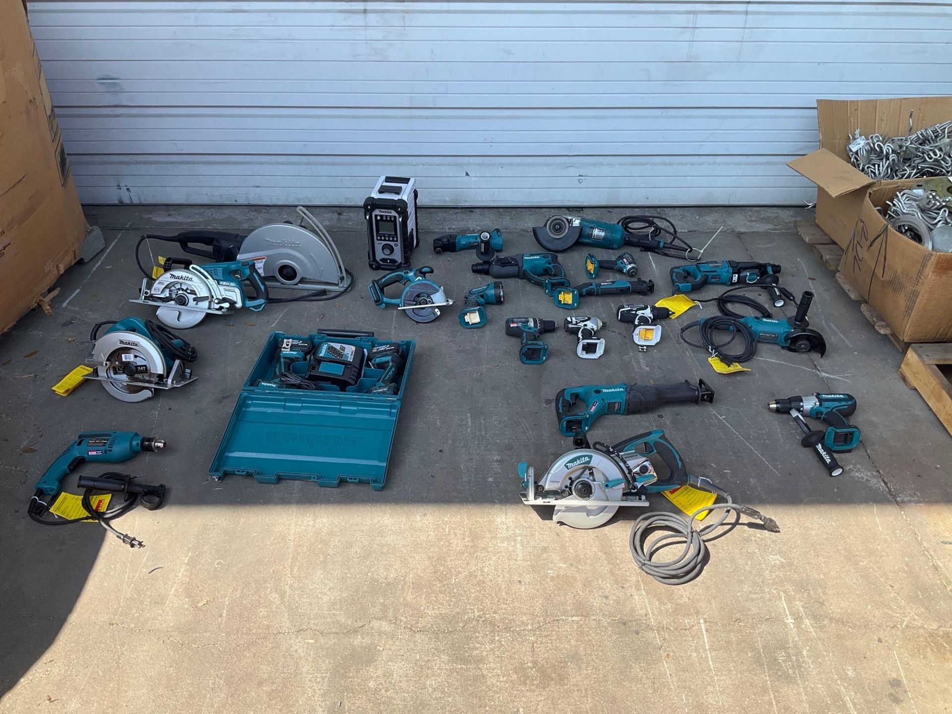 FRONTIER JOB BOX LOADED W/MAKITA TOOLS,( 22) MAKITA TOOLS INCLUDED, TOOLS RECONDITIONED - Image 10 of 11