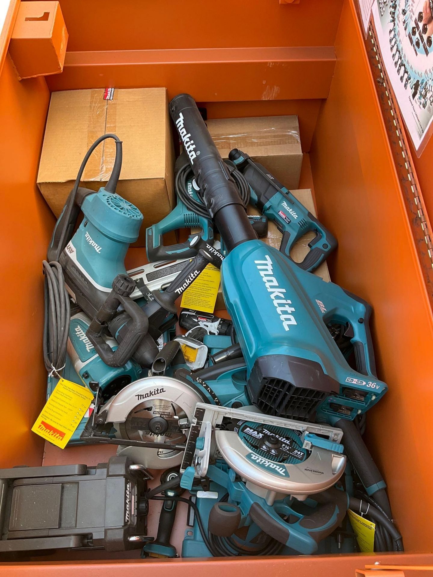 FRONTIER JOB BOX LOADED W/MAKITA TOOLS,( 22) MAKITA TOOLS INCLUDED, TOOLS RECONDITIONED - Image 8 of 10