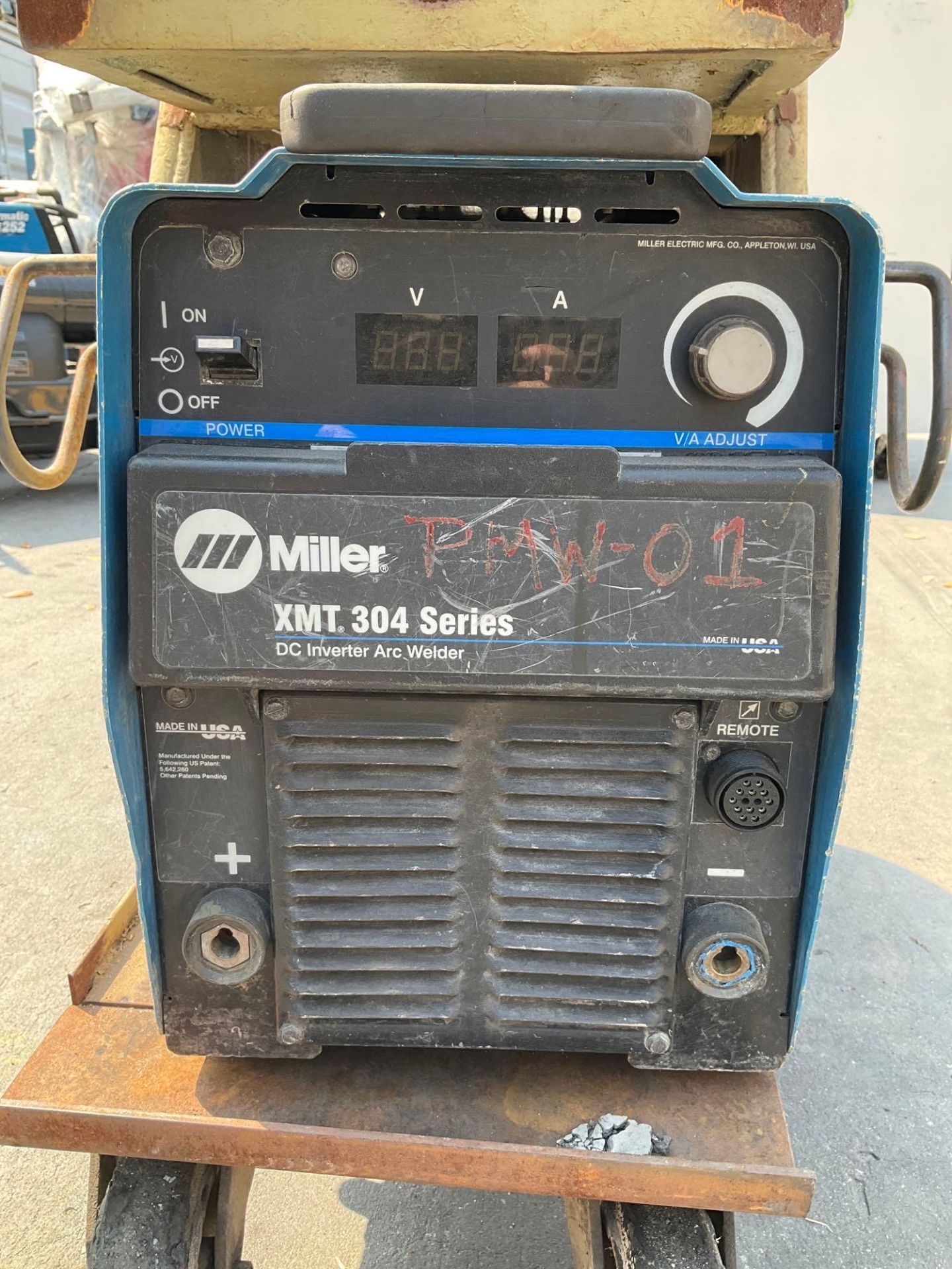 MILLER XMT 304 SERIES DC INVERTER ARC WELDER WITH CART & STORAGE BOX ATTACHED ,  PHASE 1/3 , APPROX - Image 8 of 11