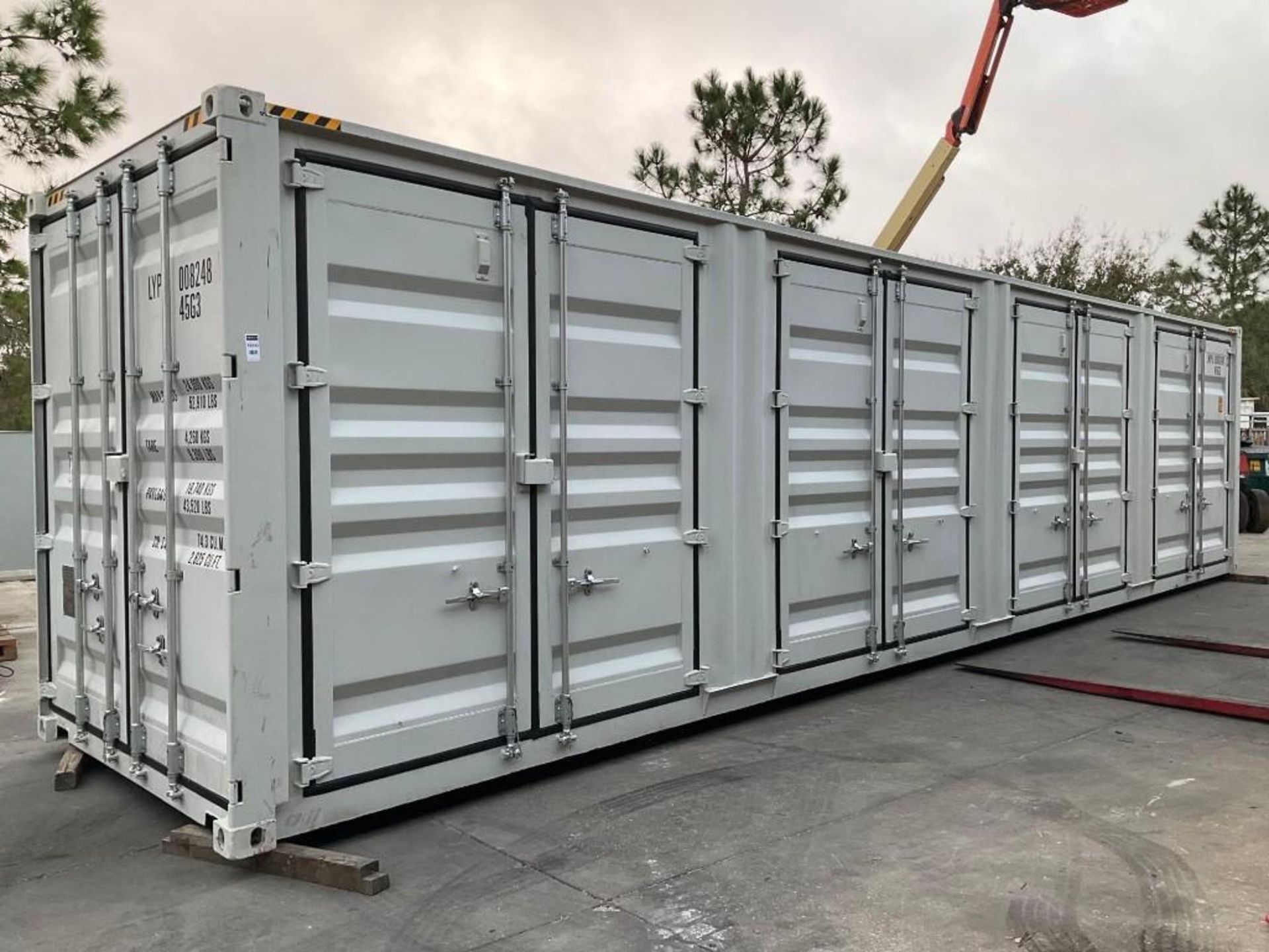 2022 STORAGE 40' CONTAINER WITH 4 SIDE DOORS AND 1 END DOOR - Image 2 of 5