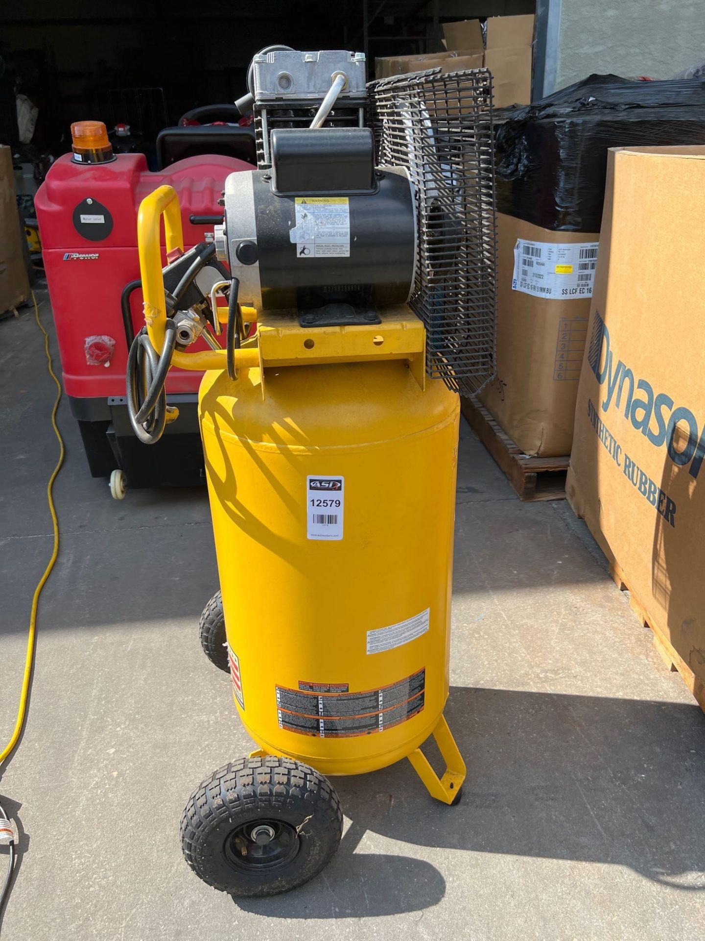 UNUSED DEWALT AIR COMPRESSOR MODEL DXCM 251, 25 GAL TANK - Image 3 of 8