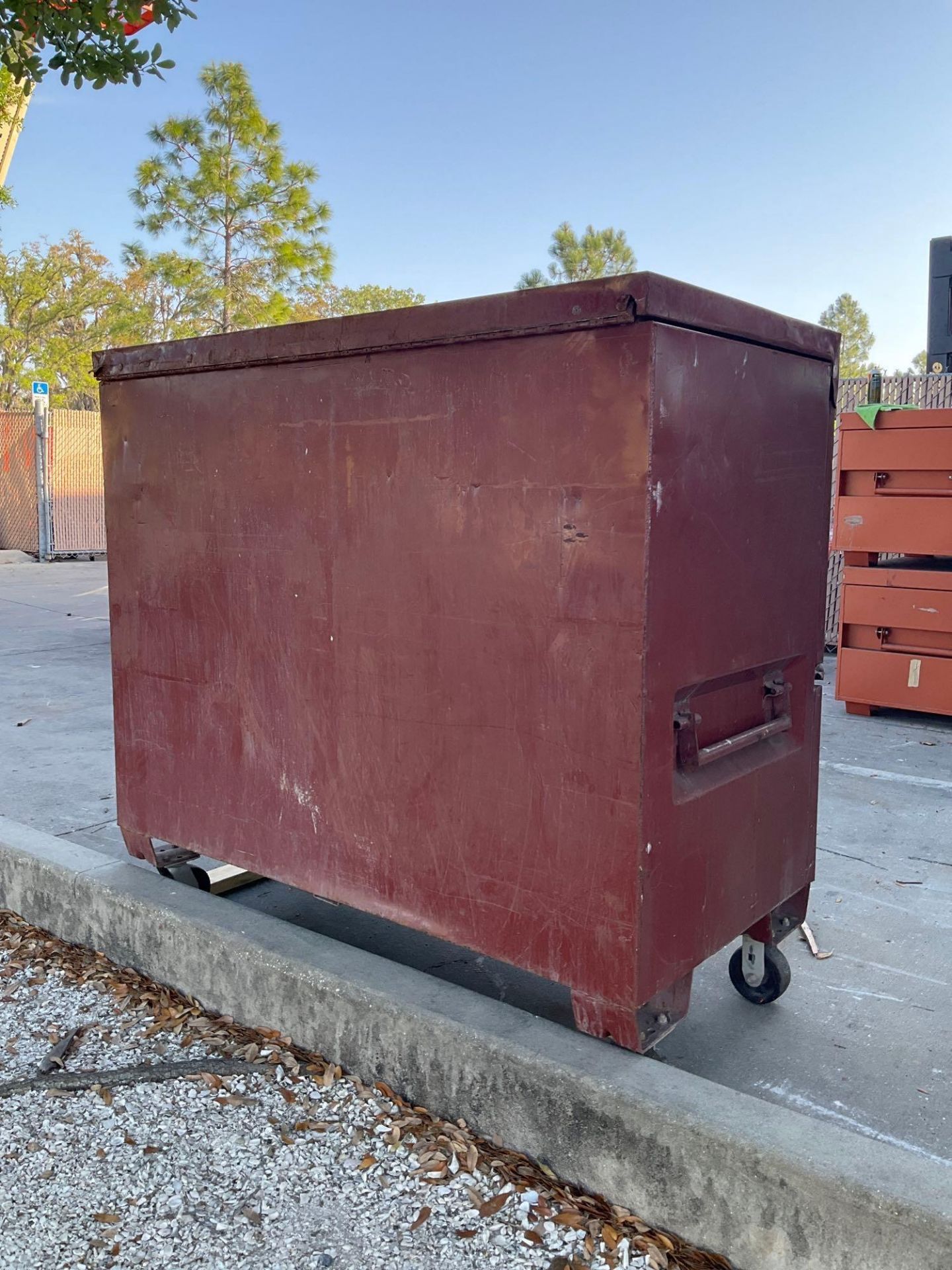 JOBOX INDUSTRIAL TOOL BOX ON WHEELS - Image 4 of 6