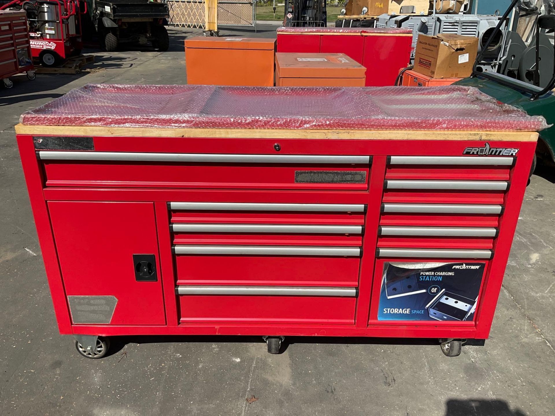 FRONTIER HEAVY DUTY 10 DRAWER WORK CENTER STATION ON WHEELS, KEYS INCLUDED, APPROX 62" - Image 2 of 7