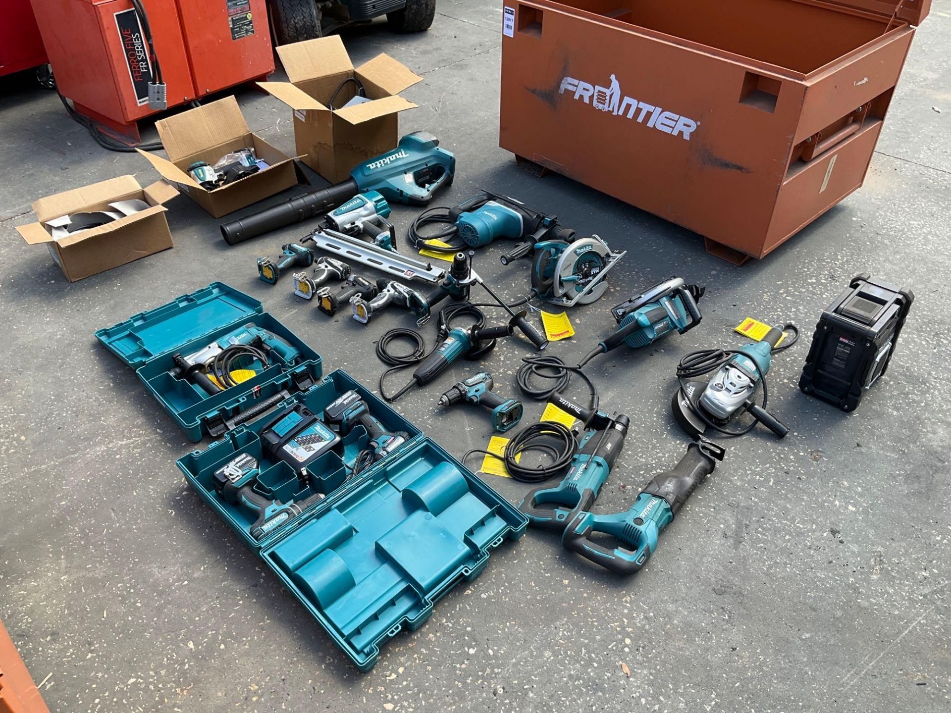 FRONTIER JOB BOX LOADED W/MAKITA TOOLS,( 22) MAKITA TOOLS INCLUDED, TOOLS RECONDITIONED - Image 10 of 10