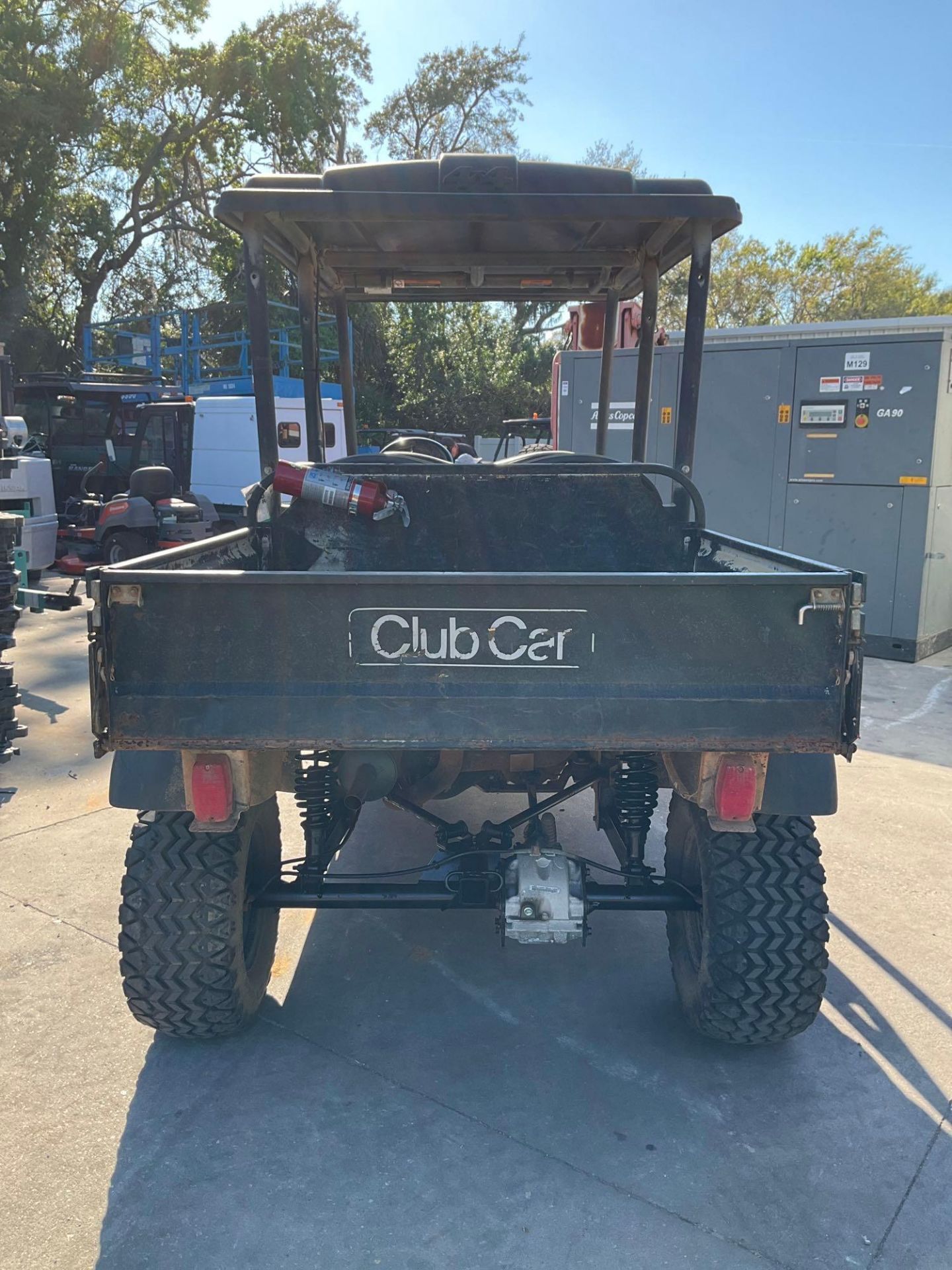 2019 CLUB CAR CARRYALL 1700 4x4 INTELLITRAK, DIESEL, CREW CAB, MANUAL DUMP BED, HITCH - Image 5 of 11