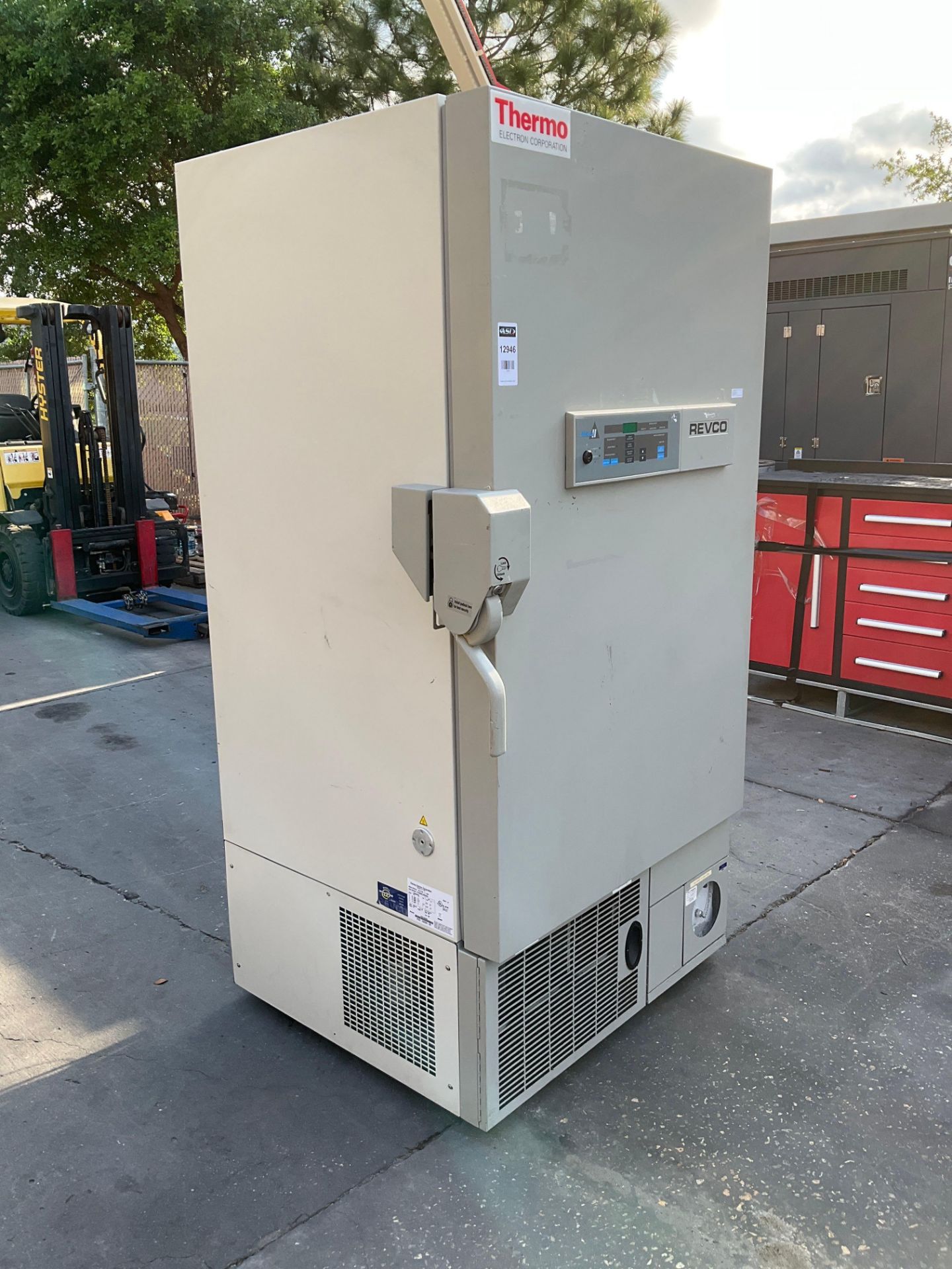 THERMO ELECTRON CORPORATION FREEZER MODEL ULT2186-9-D40, 208/230 VOLTS, 10 AMPS, 60 HZ, 1 PHASE,APPR - Image 5 of 11