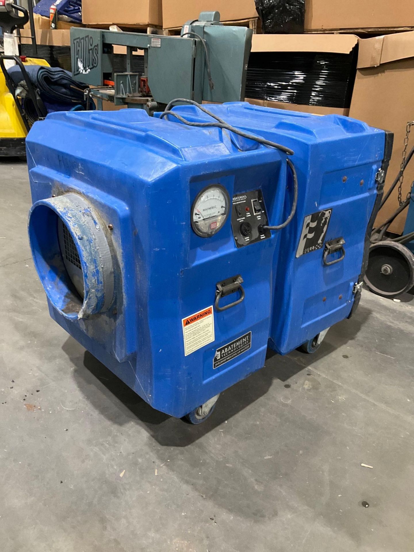 ABATEMENT TECHNOLOGIES BULLDOG NEGATIVE AIR MACHINE MODEL BD2KLA, ELECTRIC. APPROX 120 VOLTS, APPROX