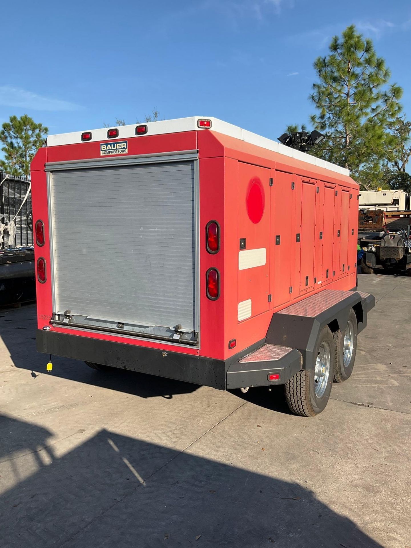 2014 BAUER COMPRESSOR TRAILER SYSTEM , DIESEL, APPROX GVWR 9000LBS, CLARK MASTS TEKSAM TEKLITE TF2B5 - Image 15 of 51