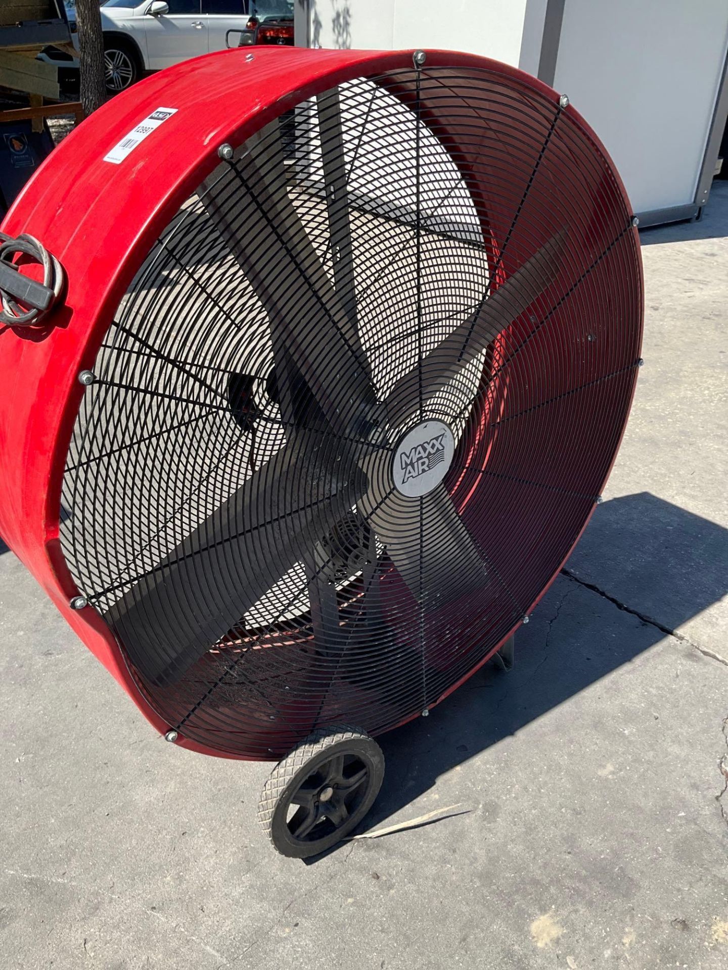 VENTAMATIC MAXX AIR BARREL FAN ON WHEELS , ELECTRIC, POWERS ON