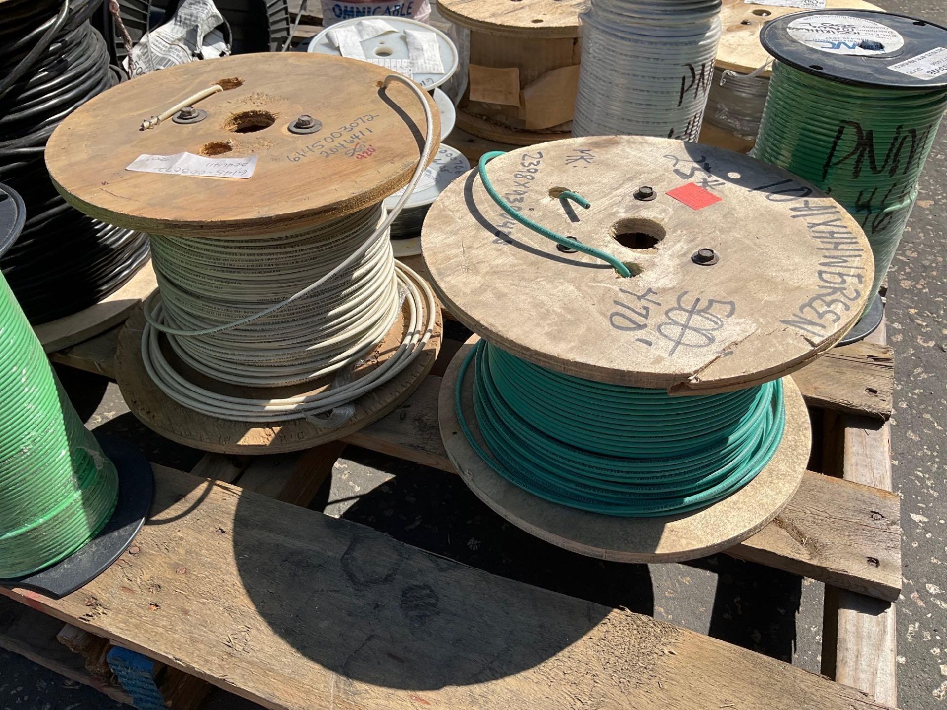 PALLET OF ASSORTED WIRES ON SPOOLS , APPROX 13 SPOOLS TOTAL - Image 8 of 11