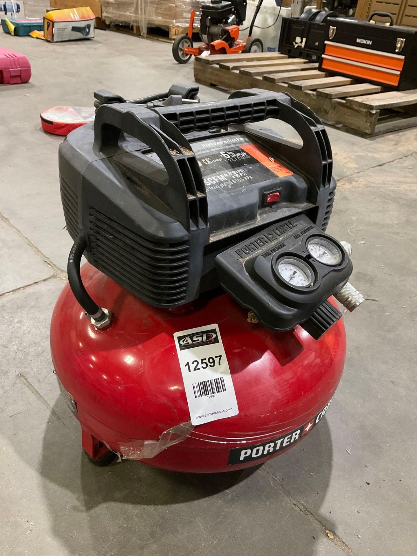 PORTER CABLE 6 GAL 150 PSI PORTABLE ELECTRIC PANCAKE AIR COMPRESSOR MODEL C2002 - Image 3 of 8