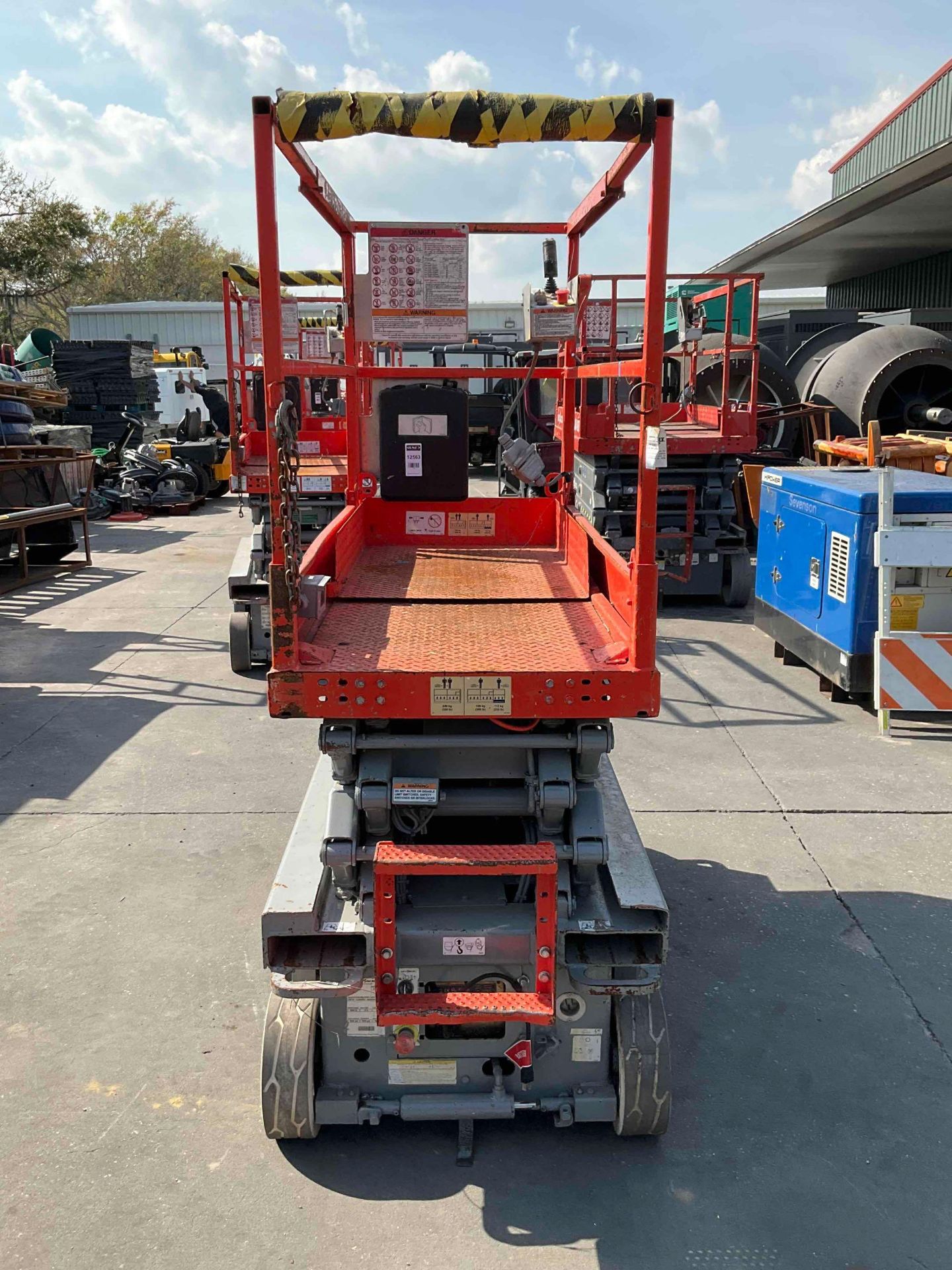 SKYJACK SCISSOR LIFT MODEL SJIII 3219, ELECTRIC, APPROX MAX PLATFORM HEIGHT 19FT, NON MARKING TIRES, - Image 8 of 13