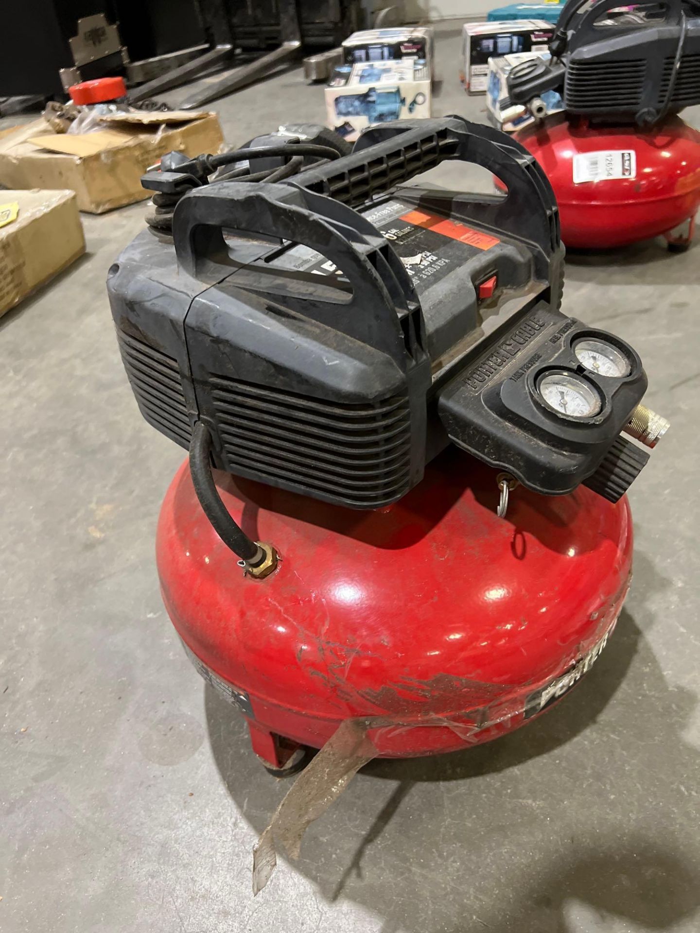 PORTER CABLE 6 GAL 150 PSI PORTABLE ELECTRIC PANCAKE AIR COMPRESSOR MODEL C2002 - Image 3 of 3