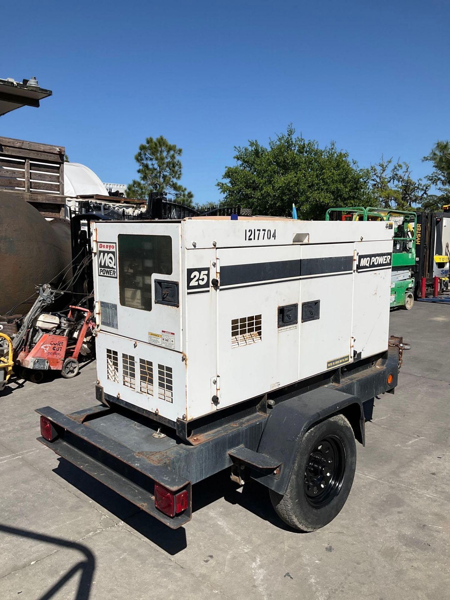 MULTIQUIP WHISPERWATT 25 GENERATOR MODEL DCA-25SSIU3, DIESEL, TRAILER MOUNTED, ISUZU ENGINE, PHASE 3 - Image 11 of 21