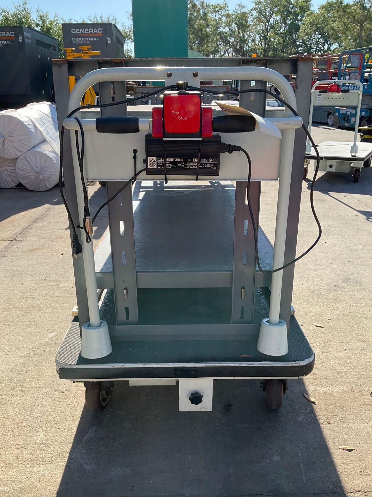 ELECTRIC CART WITH HIGH POWER BATTERY CHARGER ATTACHED , APPROX DC VOLTS 24 ( DAMAGED DURING SHIPPIN - Image 7 of 11