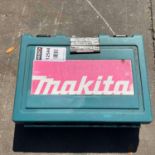 MAKITA 2 SPEED HAMMER DRILL MODEL HP2050 WITH CARRYING CASE , APPROX 120VOLTS, APPROX 6.6A, INSTRUCT