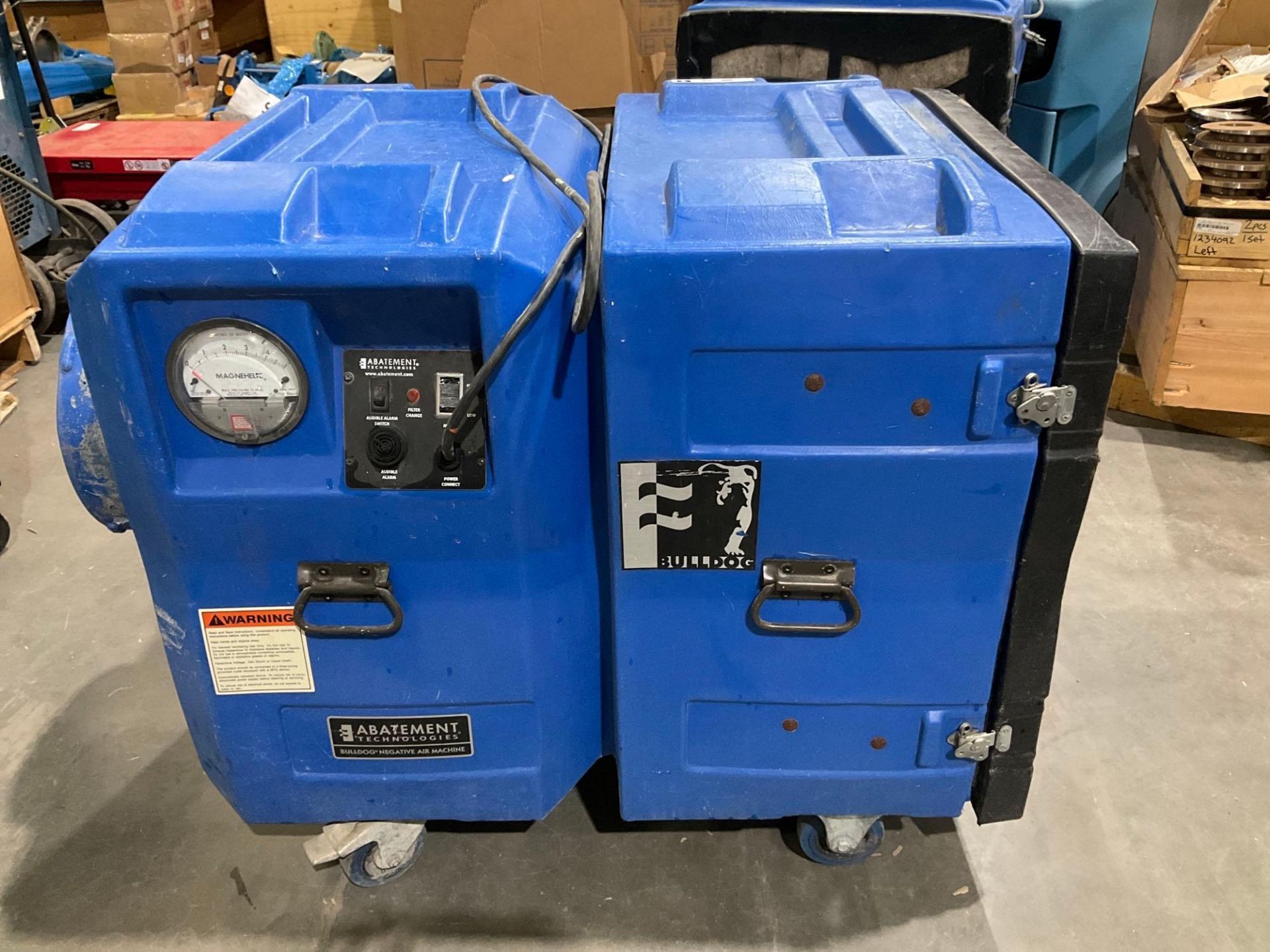 ABATEMENT TECHNOLOGIES BULLDOG NEGATIVE AIR MACHINE MODEL BD2KLA, ELECTRIC. APPROX 120 VOLTS, APPROX