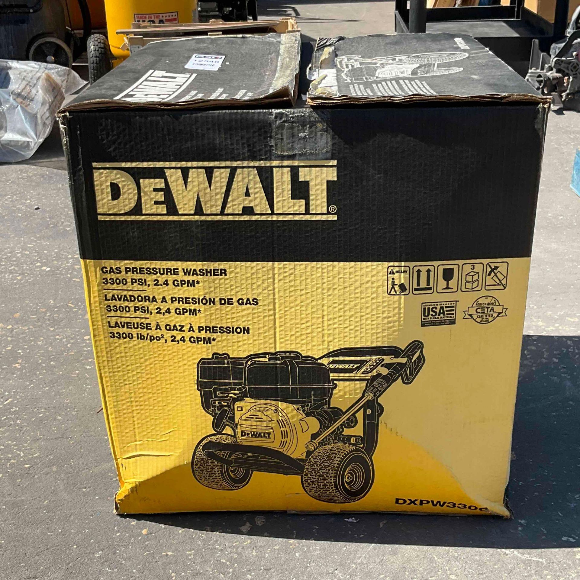 UNUSED DEWALT 3300PSI 2.4 GPM GAS PRESSURE WASHER MODEL DXPW3300 - Image 3 of 8