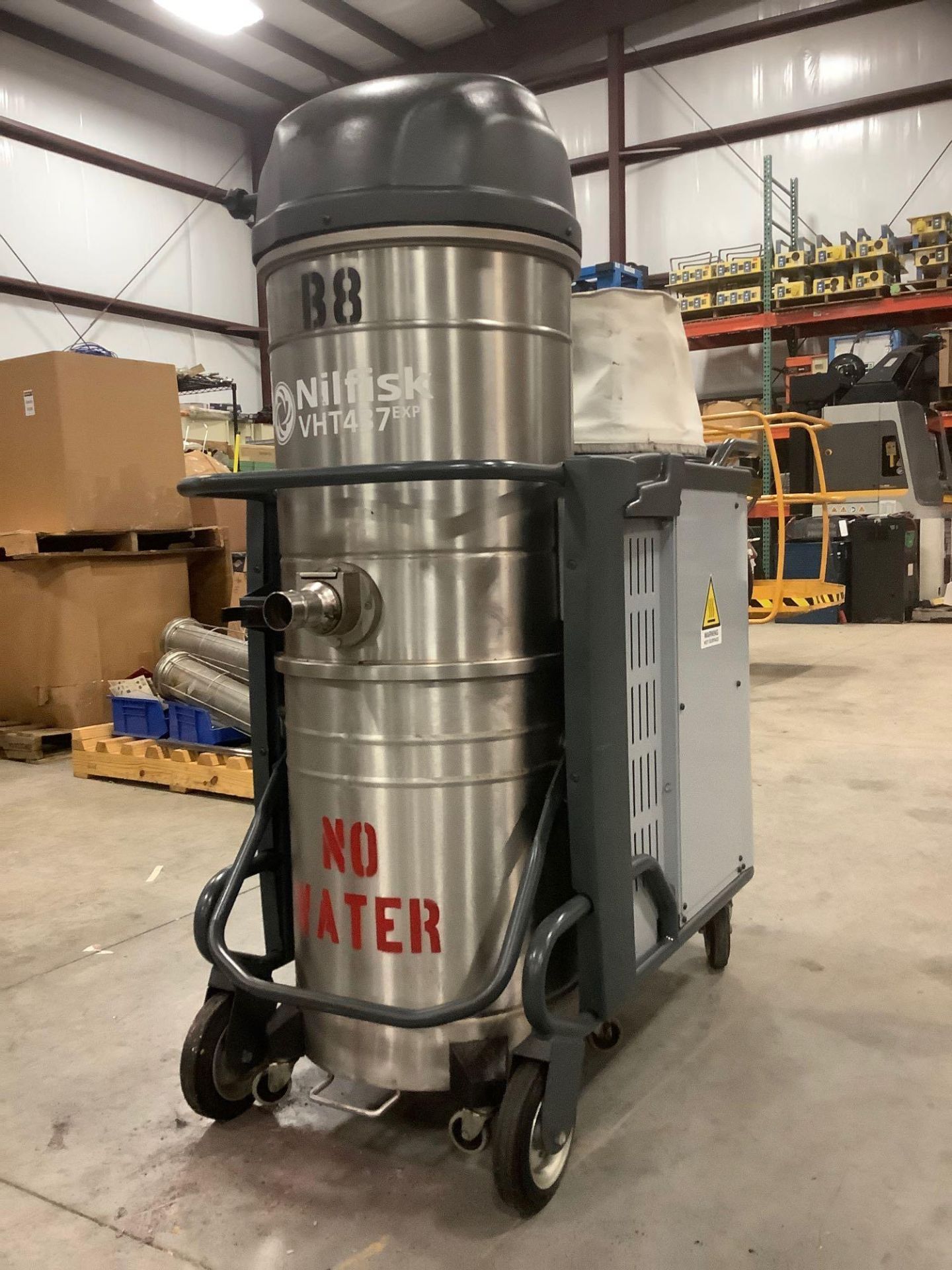 NILFISK CFM INDUSTRIAL VACUUM MODEL VHT437EXP, APPROX 460 VOLTS, - Image 7 of 11