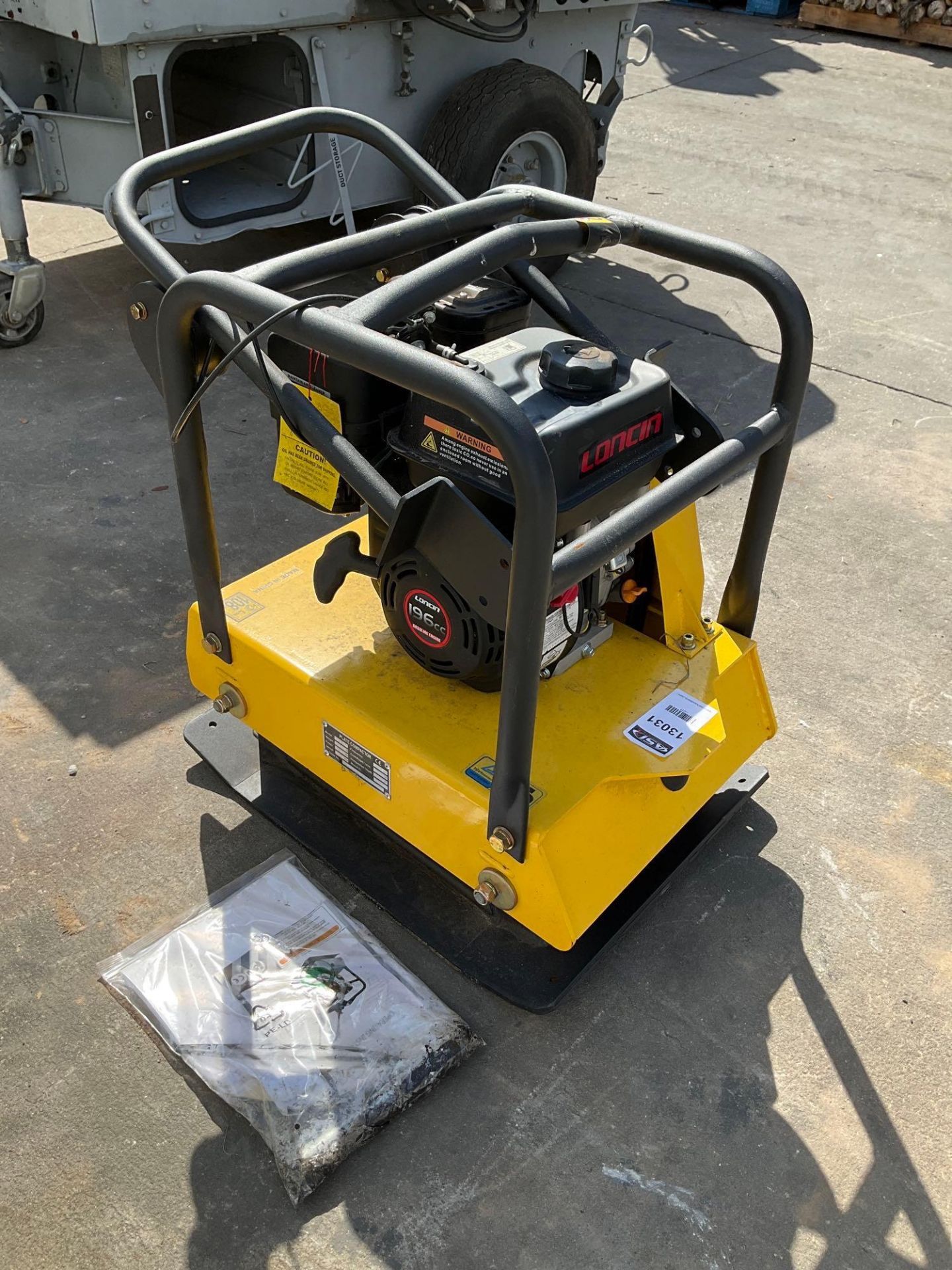 CT POWER PLATE COMPACTOR MODEL C120 WITH LONCIN 196 cc MOTOR, GAS POWERED, APPROX 4.1 KW, APPROX 420