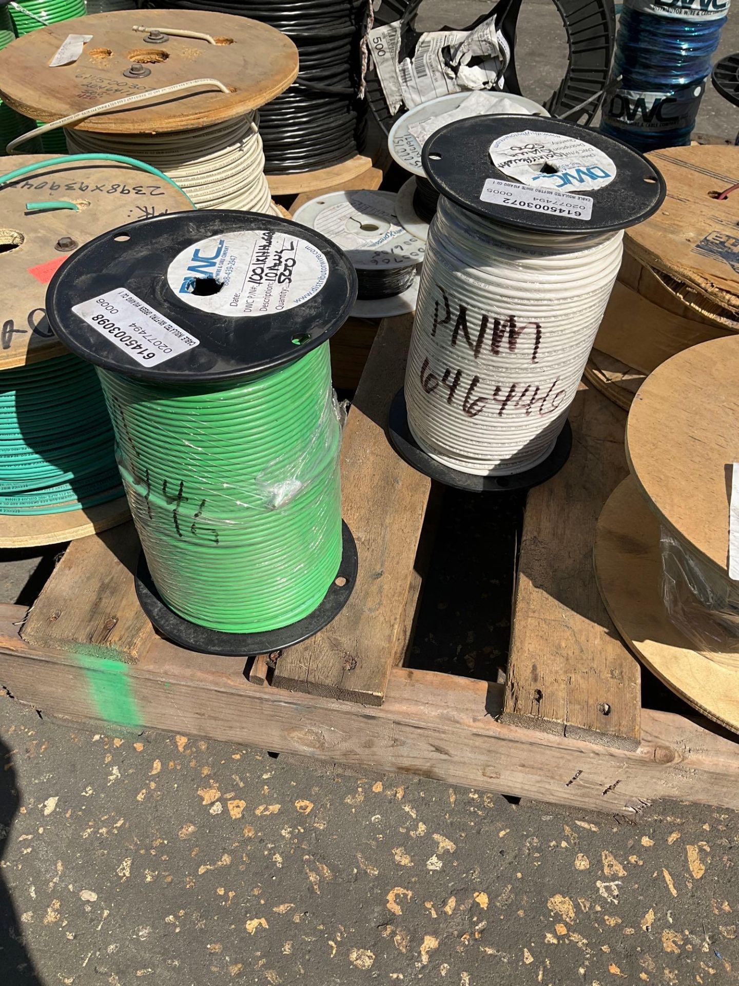 PALLET OF ASSORTED WIRES ON SPOOLS , APPROX 13 SPOOLS TOTAL - Image 9 of 11